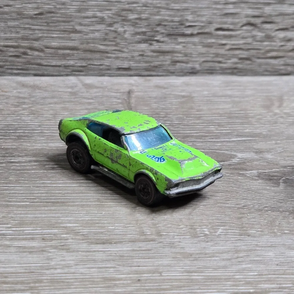 Hot Wheels Mighty Maverick Car Unisex 1:64 Light Green Redline Enamel Tested